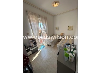 Sale - Bungalow - Torrevieja - Aguas Nuevas