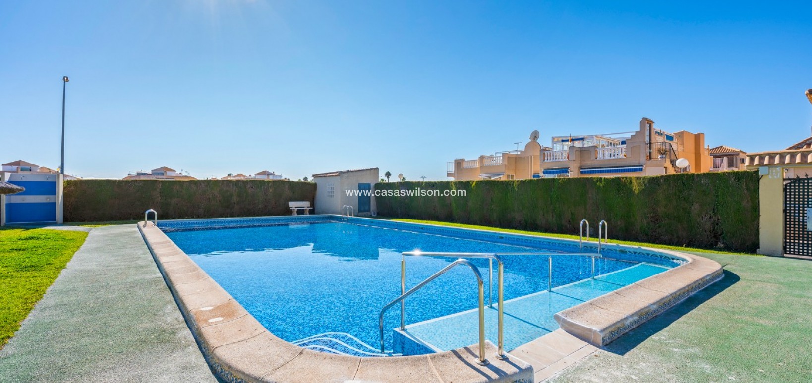 Sale - Townhouse - Torrevieja - La Siesta