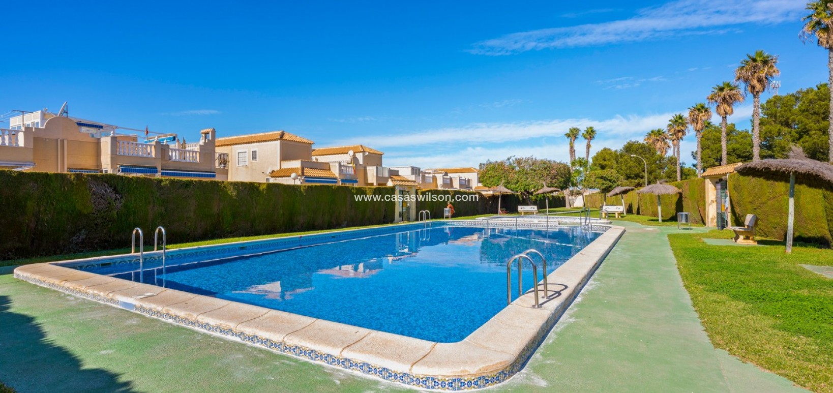 Sale - Townhouse - Torrevieja - La Siesta