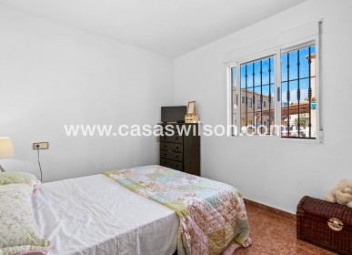 Sale - Townhouse - Torrevieja - La Siesta