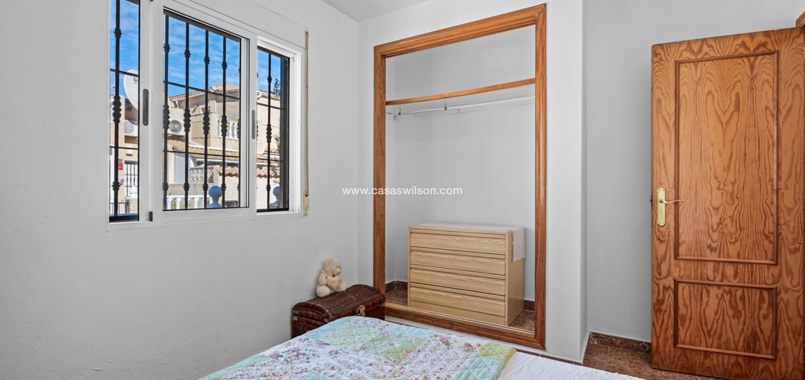 Sale - Townhouse - Torrevieja - La Siesta