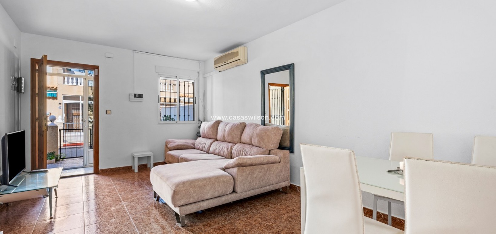 Sale - Townhouse - Torrevieja - La Siesta