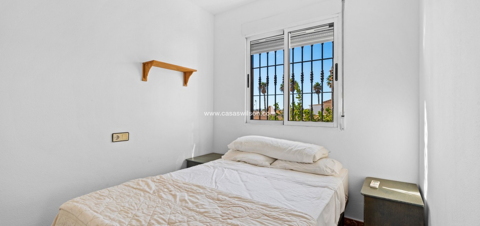 Sale - Townhouse - Torrevieja - La Siesta