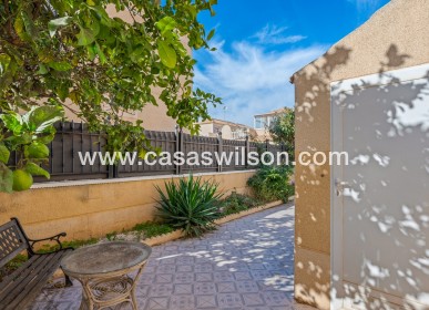 Sale - Townhouse - Torrevieja - La Siesta