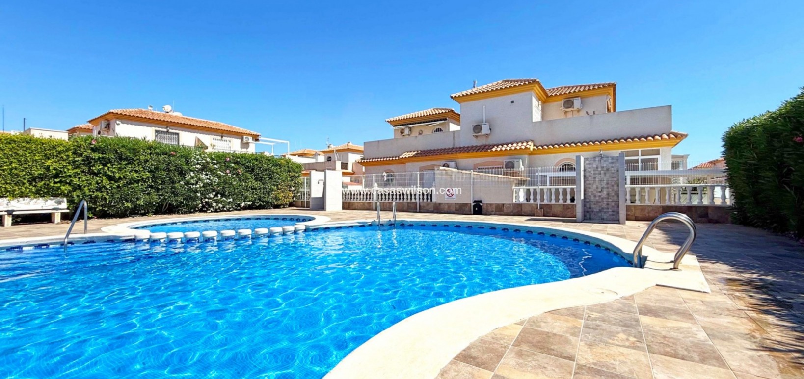 Sale - Townhouse - Orihuela Costa - Playa Flamenca