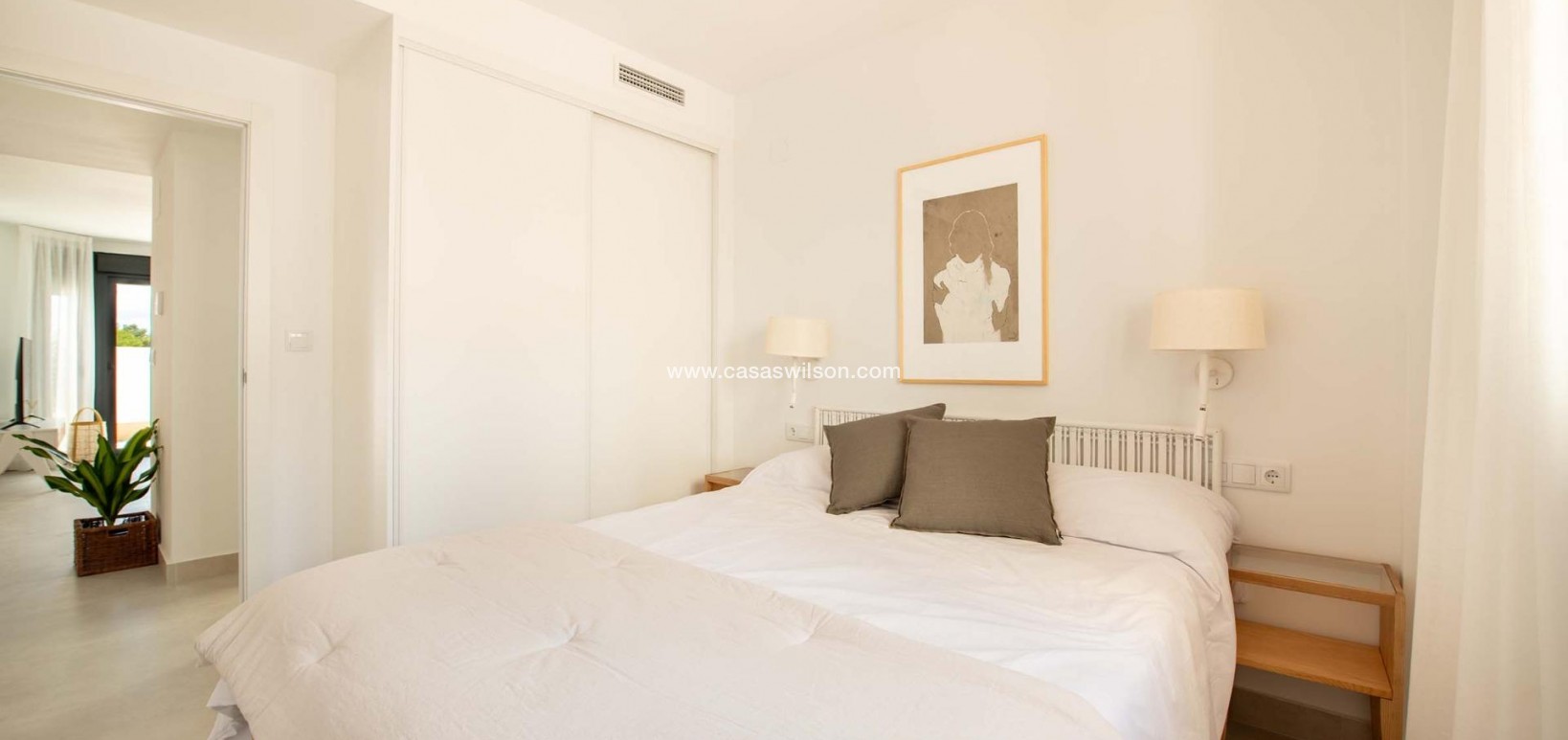 New Build - Townhouse - Cox - San Fernando