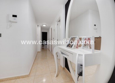 Sale - Appartement - Torrevieja - Centro