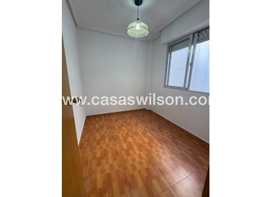 Venta - Apartamento - Torrevieja - Zona Los Frutales