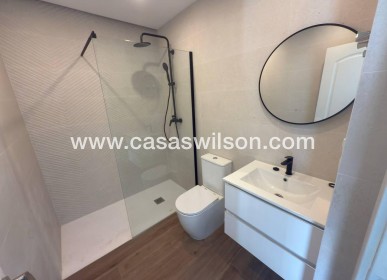 Sale - Townhouse - Torrevieja - Aguas Nuevas