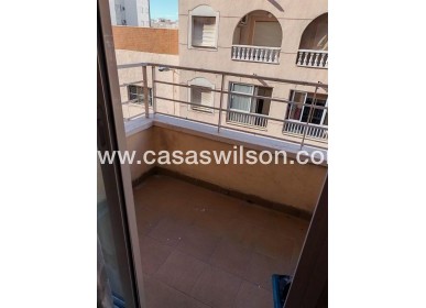 Sale - Apartment - Torrevieja - Centro