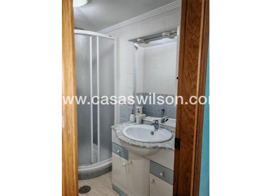 Sale - Apartment - Torrevieja - Centro