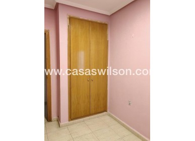 Sale - Apartment - Torrevieja - Centro