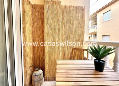 Sale - Apartment - Torrevieja - Centro