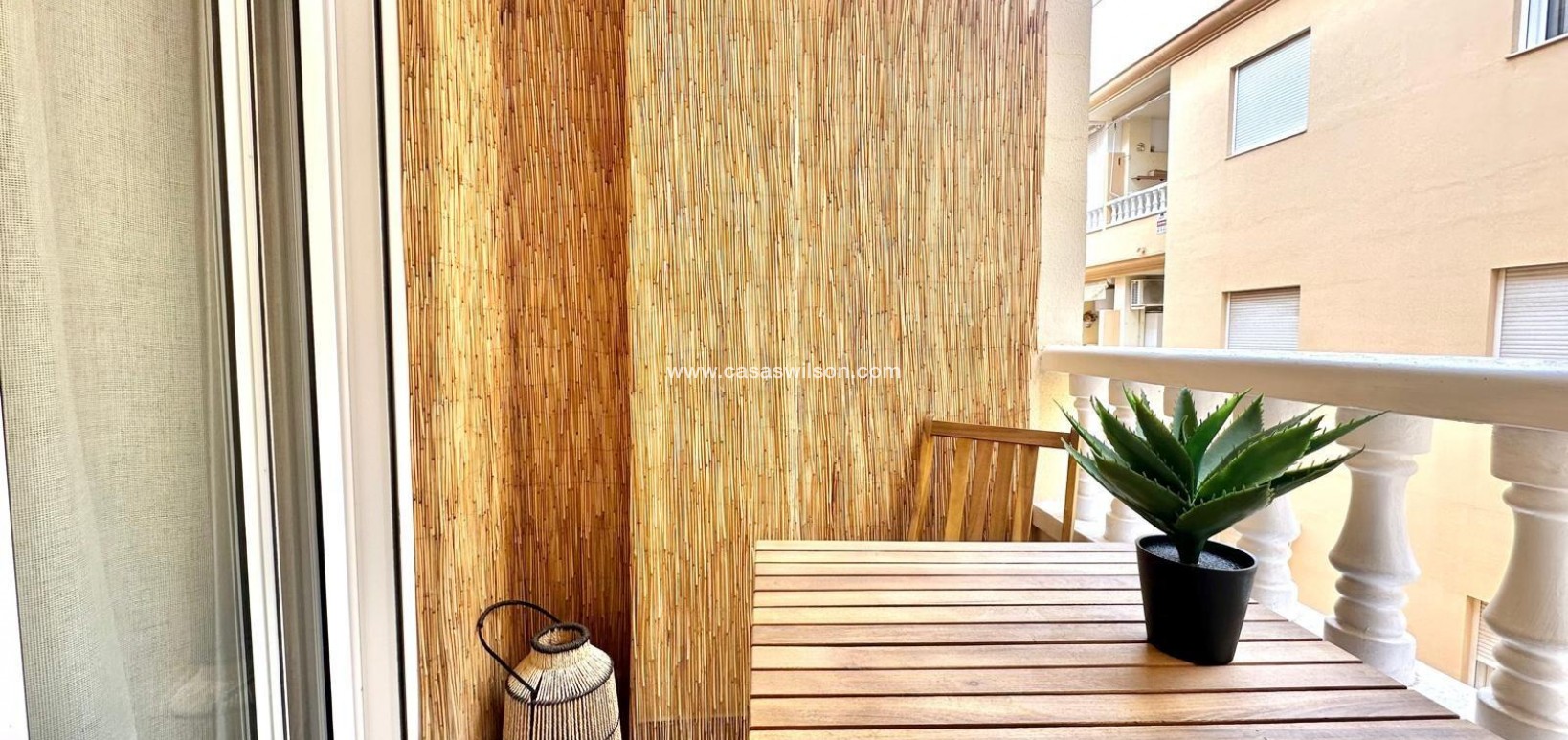 Sale - Apartment - Torrevieja - Centro