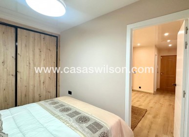 Sale - Apartment - Torrevieja - Centro