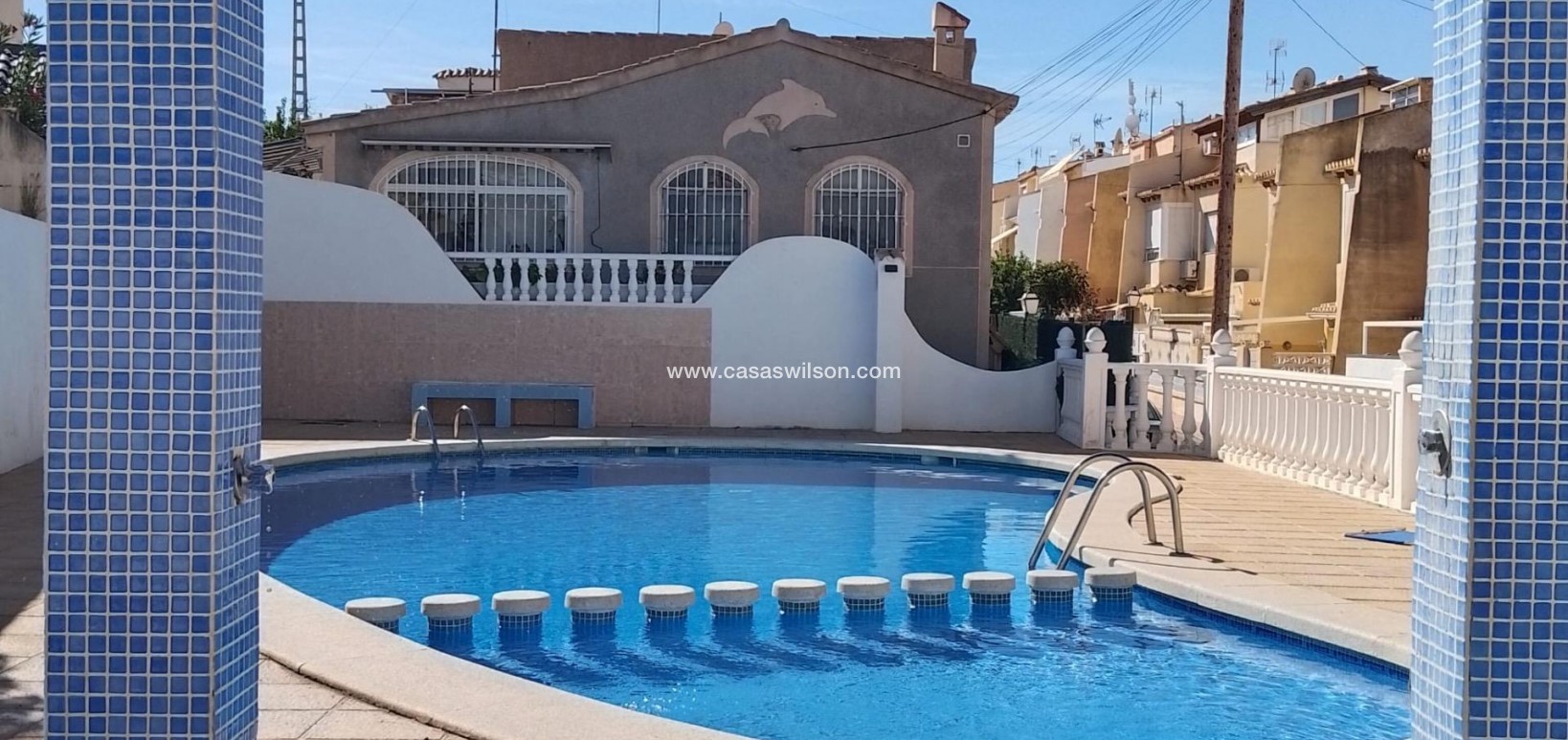 Sale - Townhouse - Torrevieja - Los Balcones