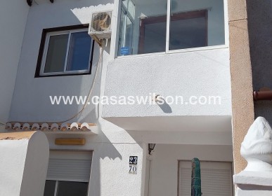 Sale - Townhouse - Torrevieja - Los Balcones