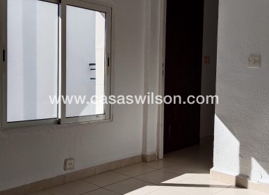 Sale - Townhouse - Torrevieja - Los Balcones