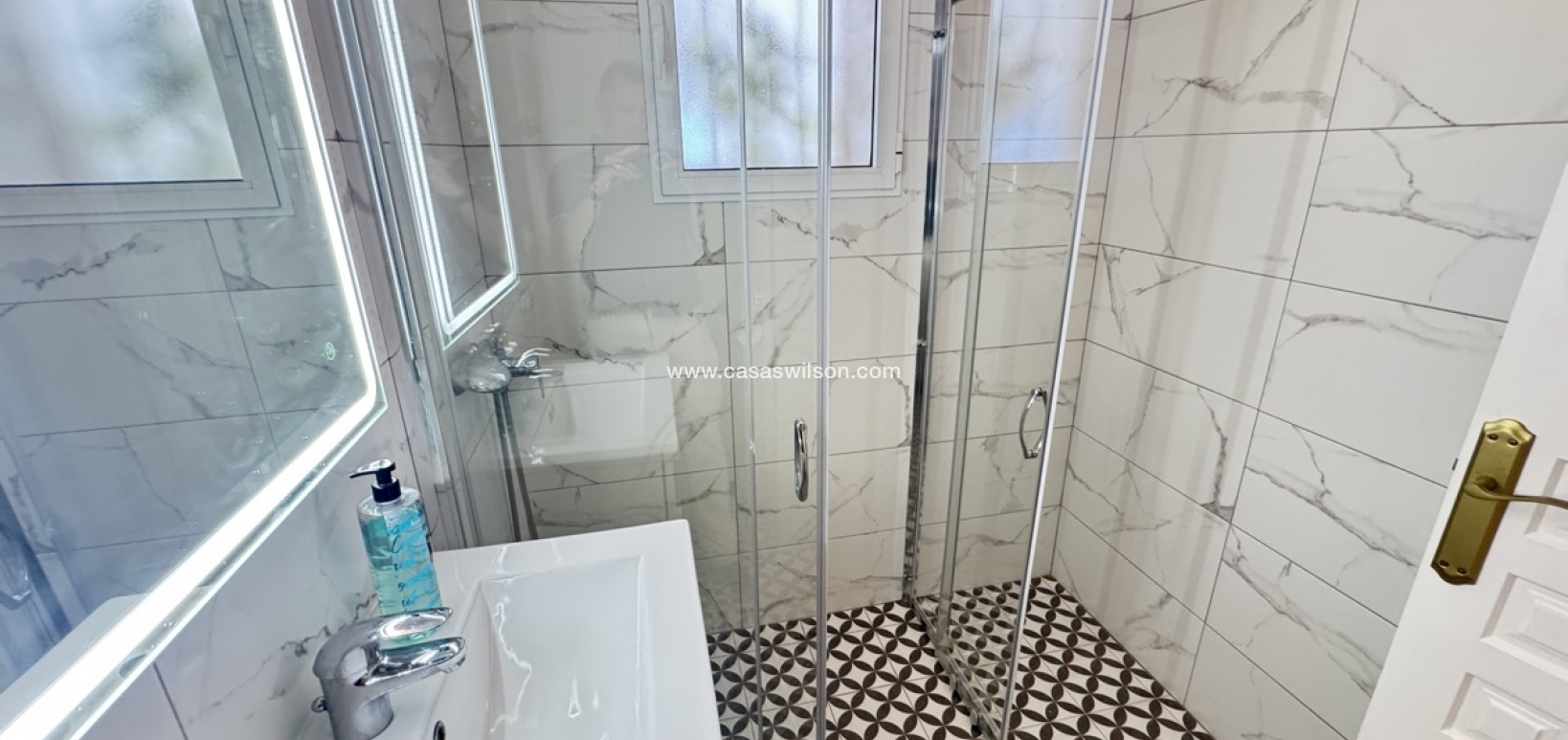 Sale - Villa - Villamartin - Villamartín