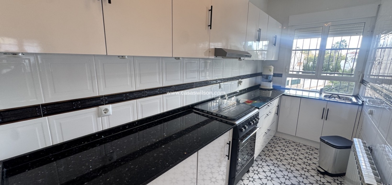 Sale - Villa - Villamartin - Villamartín