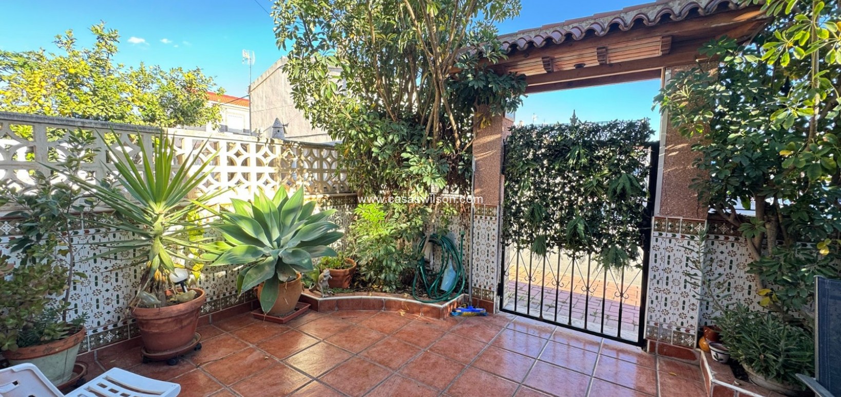 Sale - Townhouse - Torrevieja - Costa Blanca