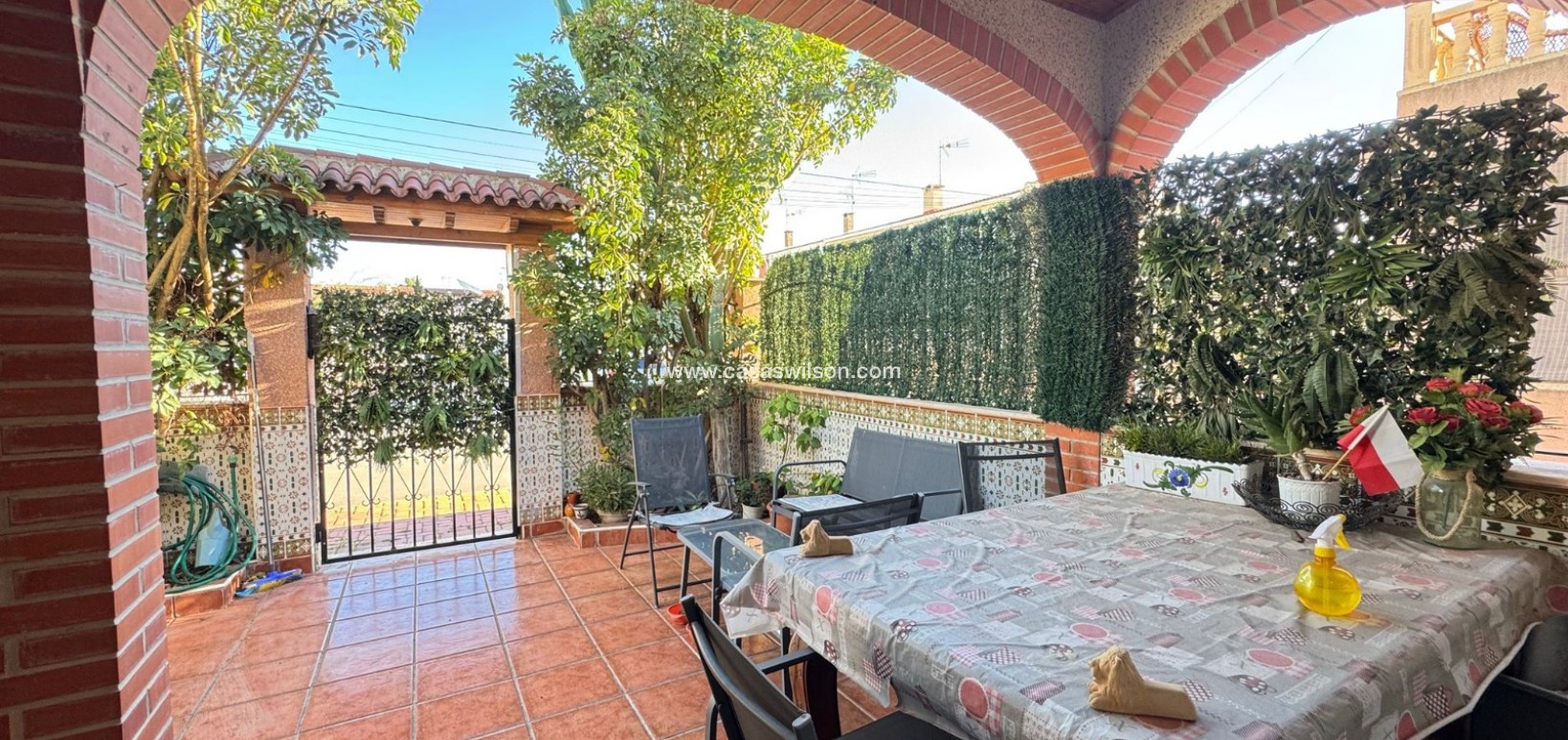 Sale - Townhouse - Torrevieja - Costa Blanca