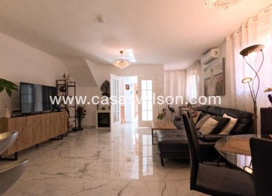 Sale - Townhouse - Torrevieja - Costa Blanca
