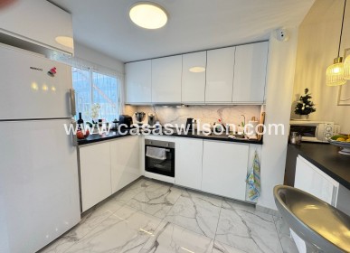 Sale - Townhouse - Torrevieja - Costa Blanca