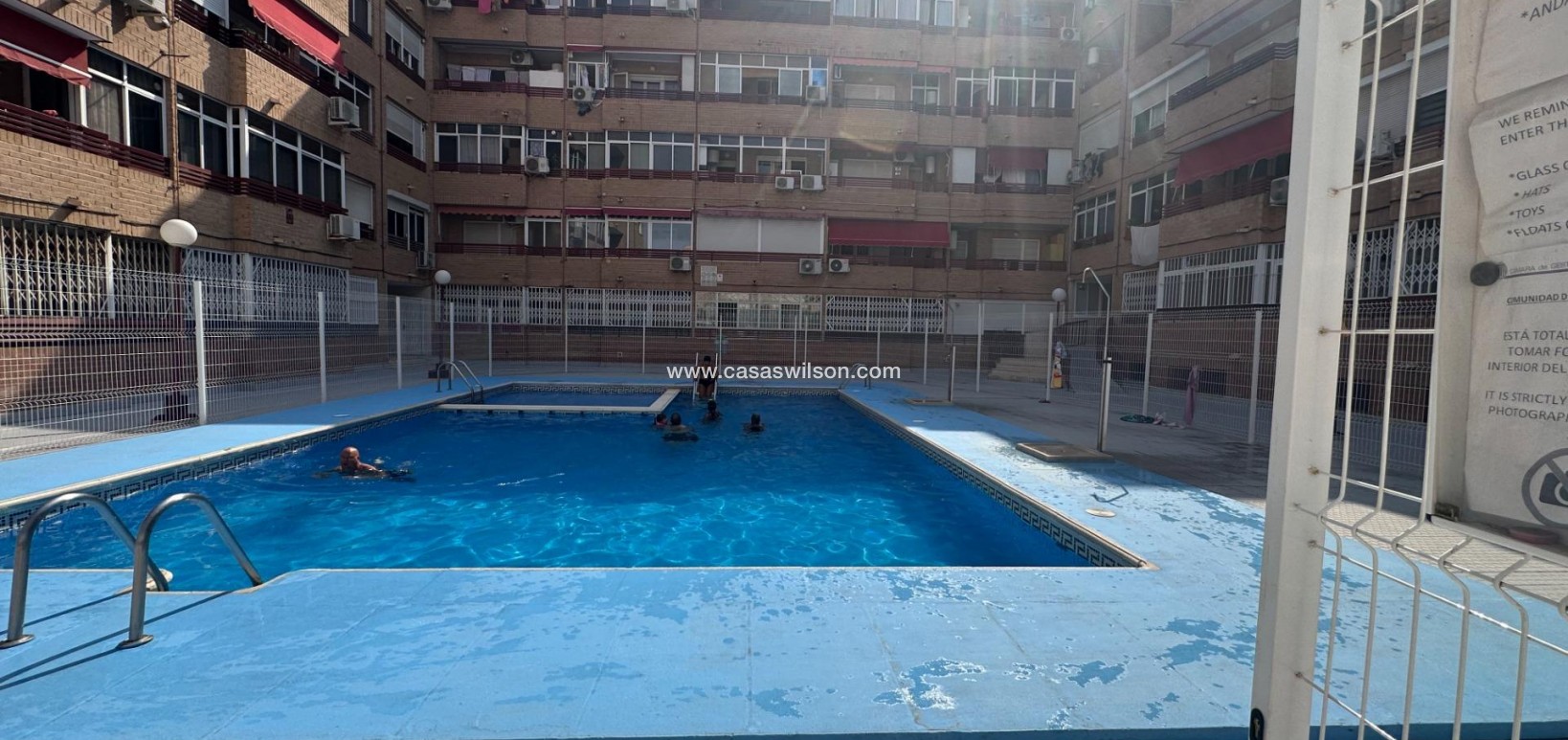 Sale - Apartment - Torrevieja - Centro