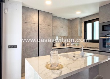 Sale - Villa - Orihuela Costa - Villamartín