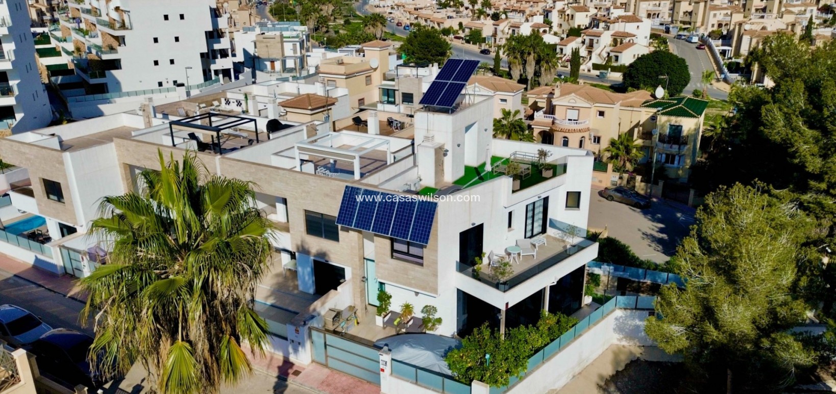 Sale - Villa - Orihuela Costa - Villamartín