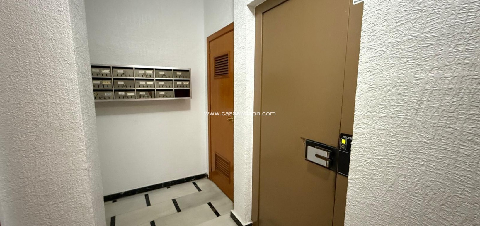 Sale - Appartement - Torrevieja - Las Piscinas Naturales