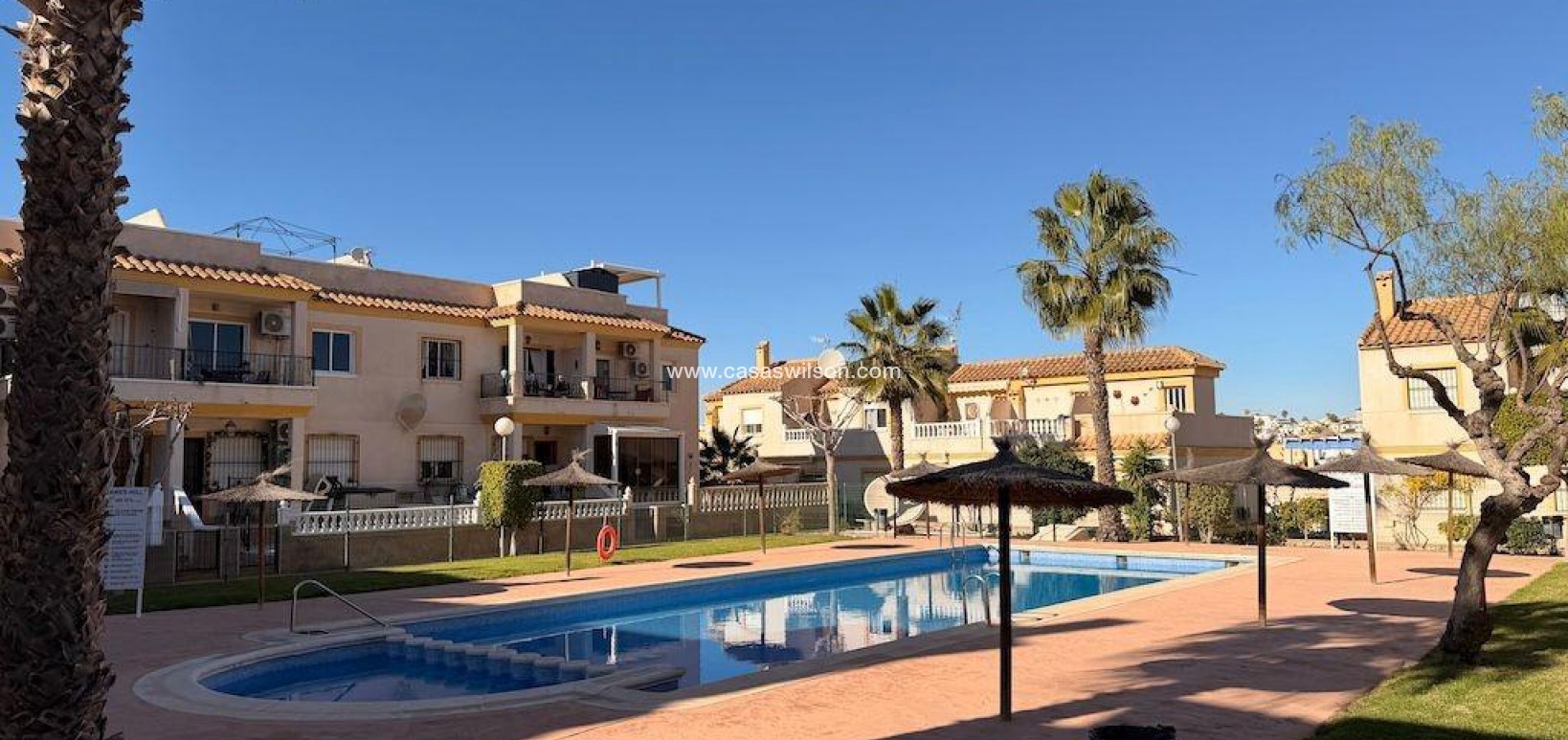 Sale - Bungalow - Orihuela Costa - Costa Blanca