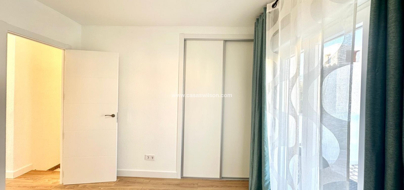 Sale - Townhouse - Torrevieja - Estacion De Autobuses