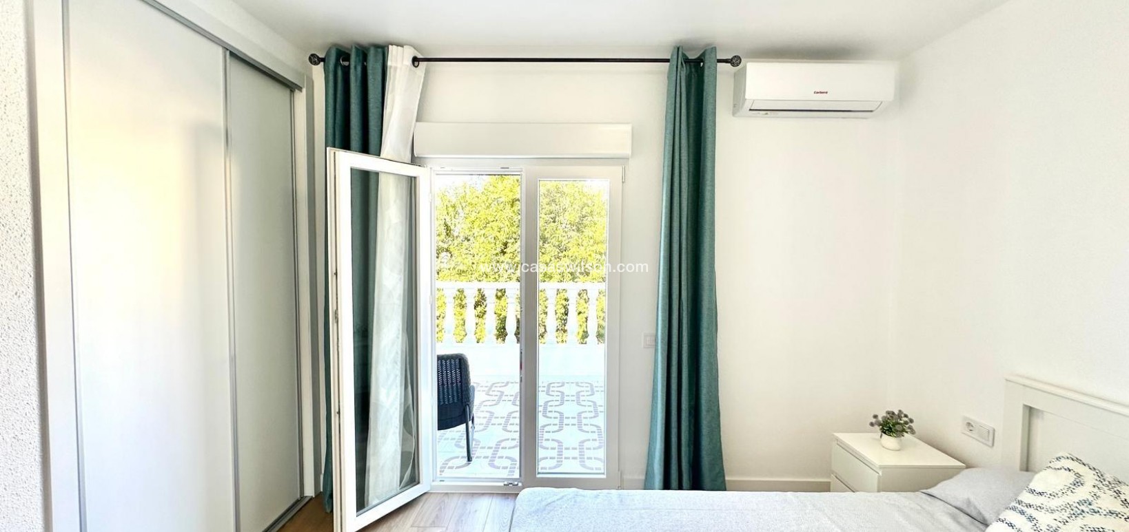 Sale - Townhouse - Torrevieja - Estacion De Autobuses