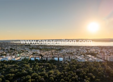 Sale - Apartment - Torrevieja - La Siesta