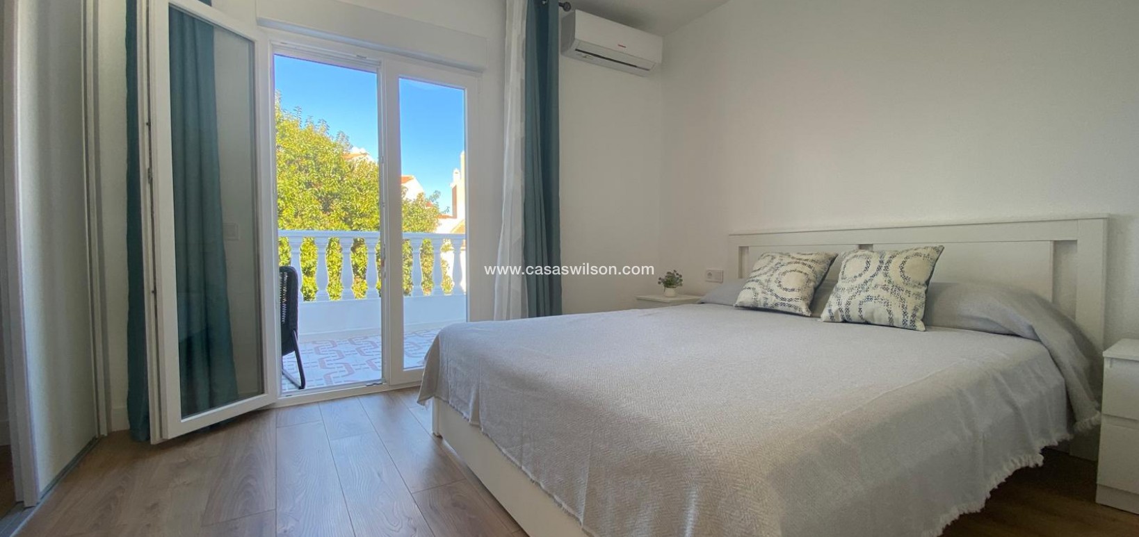 Sale - Townhouse - Torrevieja - Costa Blanca