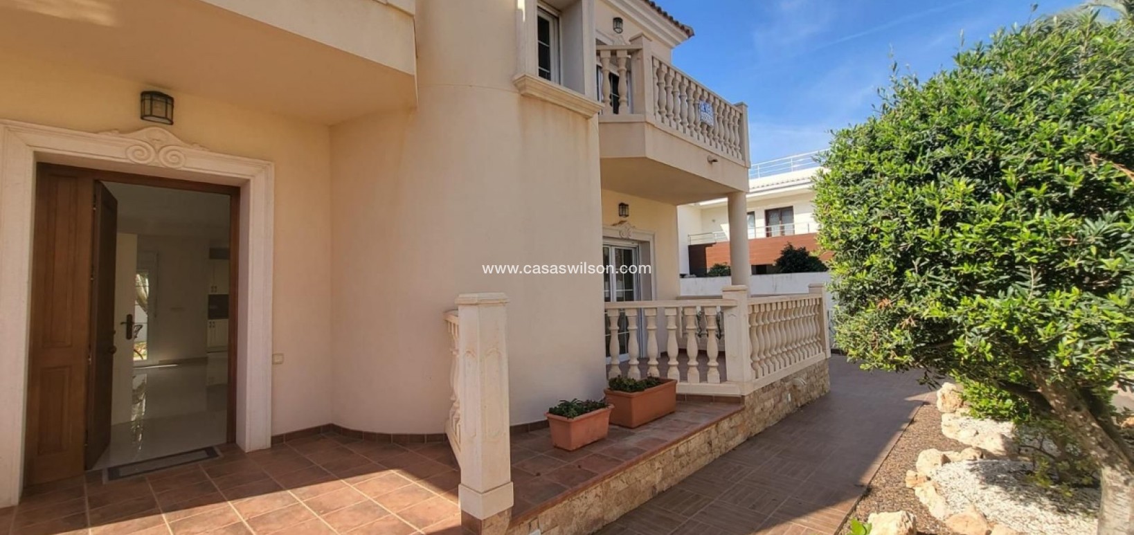 Sale - Villa - Cabo Roig