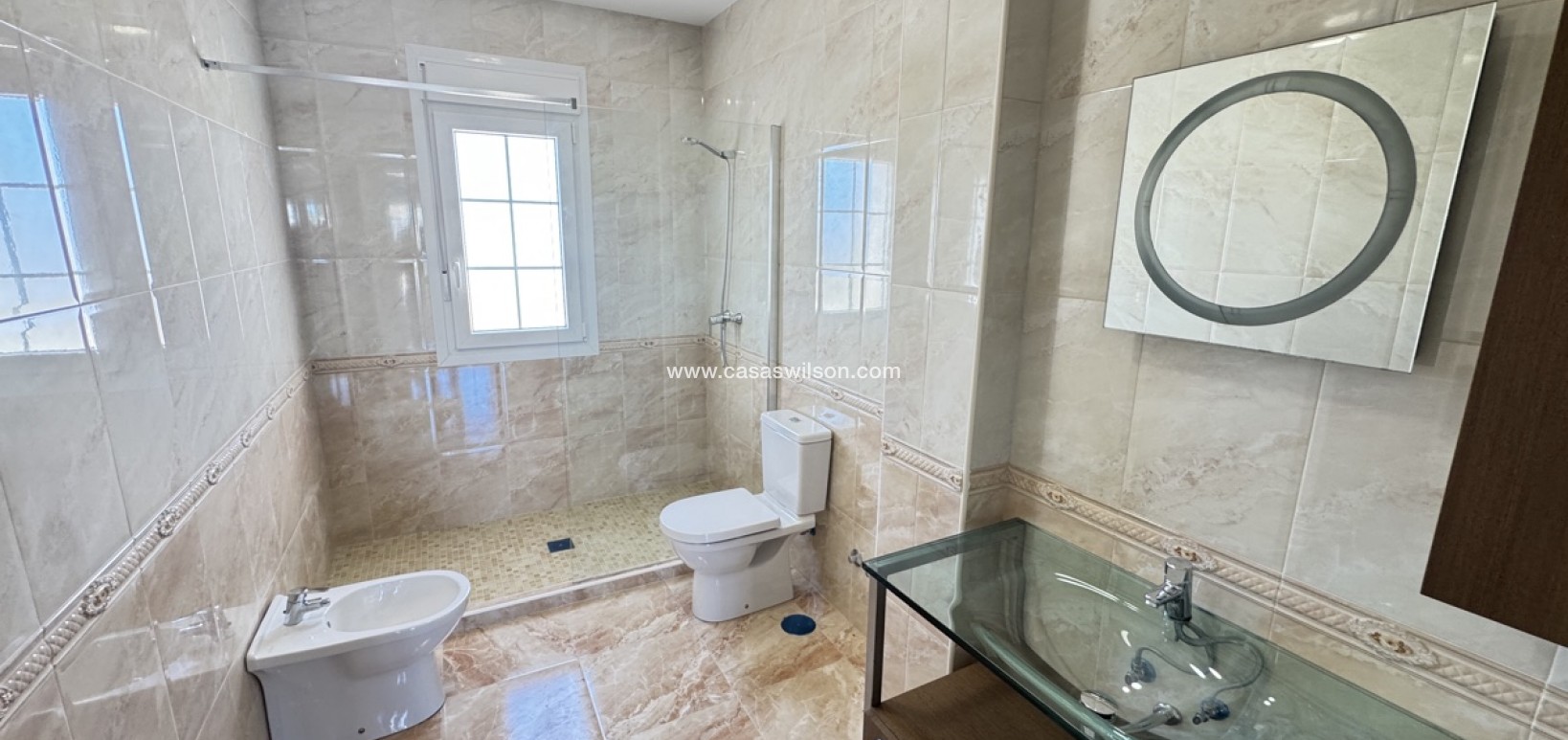 Sale - Villa - Cabo Roig