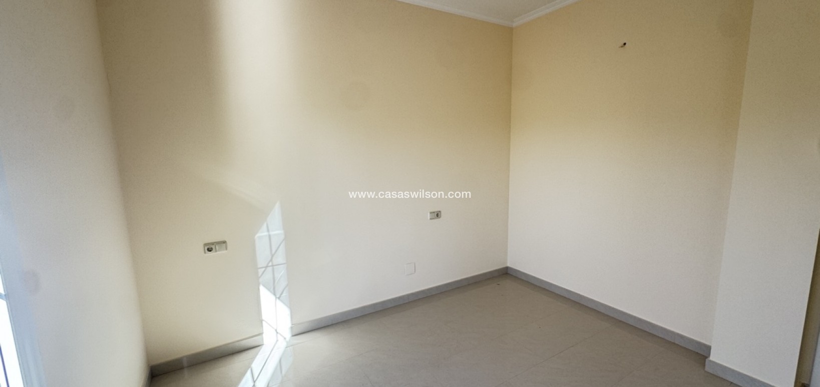 Sale - Villa - Cabo Roig