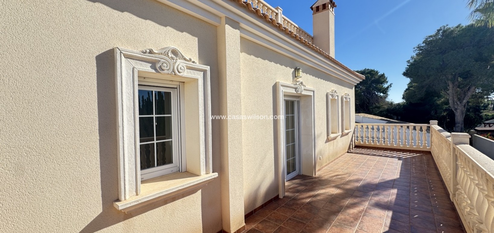 Sale - Villa - Cabo Roig