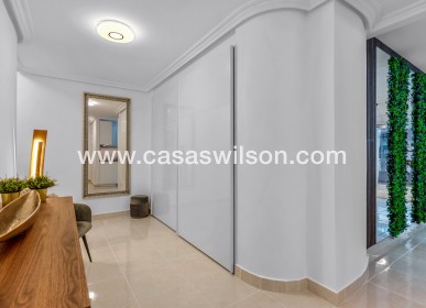 Sale - Apartment - Torrevieja - Playa del Cura