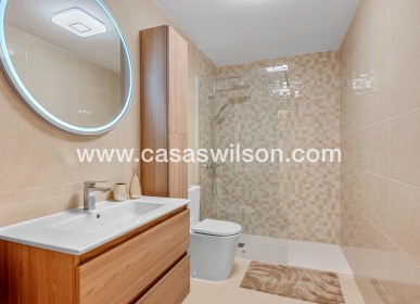 Sale - Apartment - Torrevieja - Playa del Cura