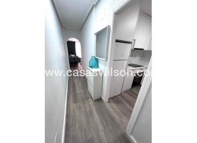 Sale - Apartment - Torrevieja - Centro - Muelle Pesquero