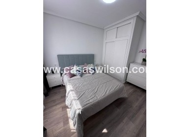 Sale - Apartment - Torrevieja - Centro - Muelle Pesquero