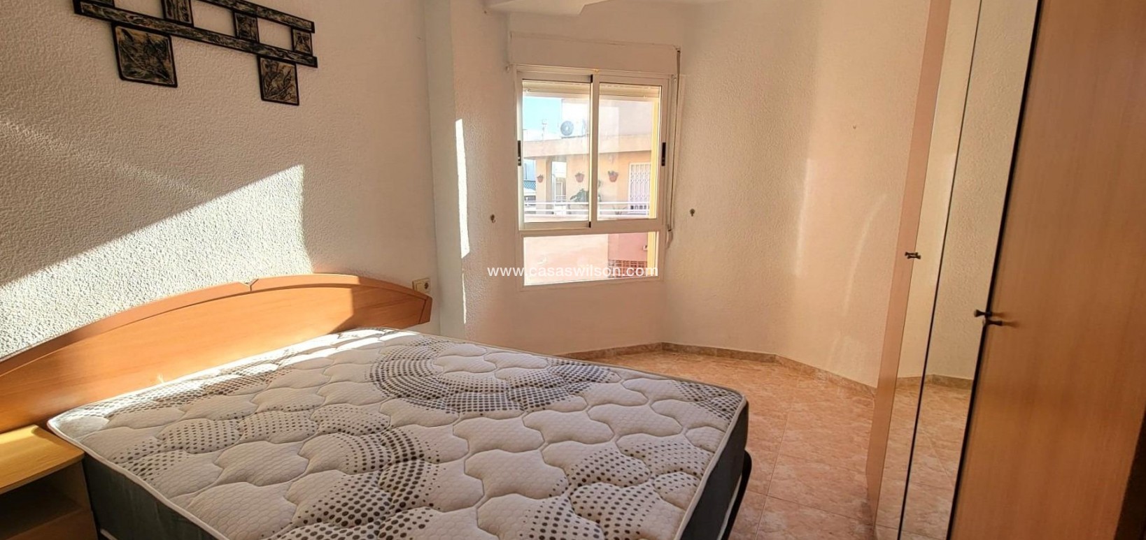 Sale - Apartment - Torrevieja - Playa de los Locos