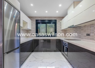 Sale - Villa - Campoamor