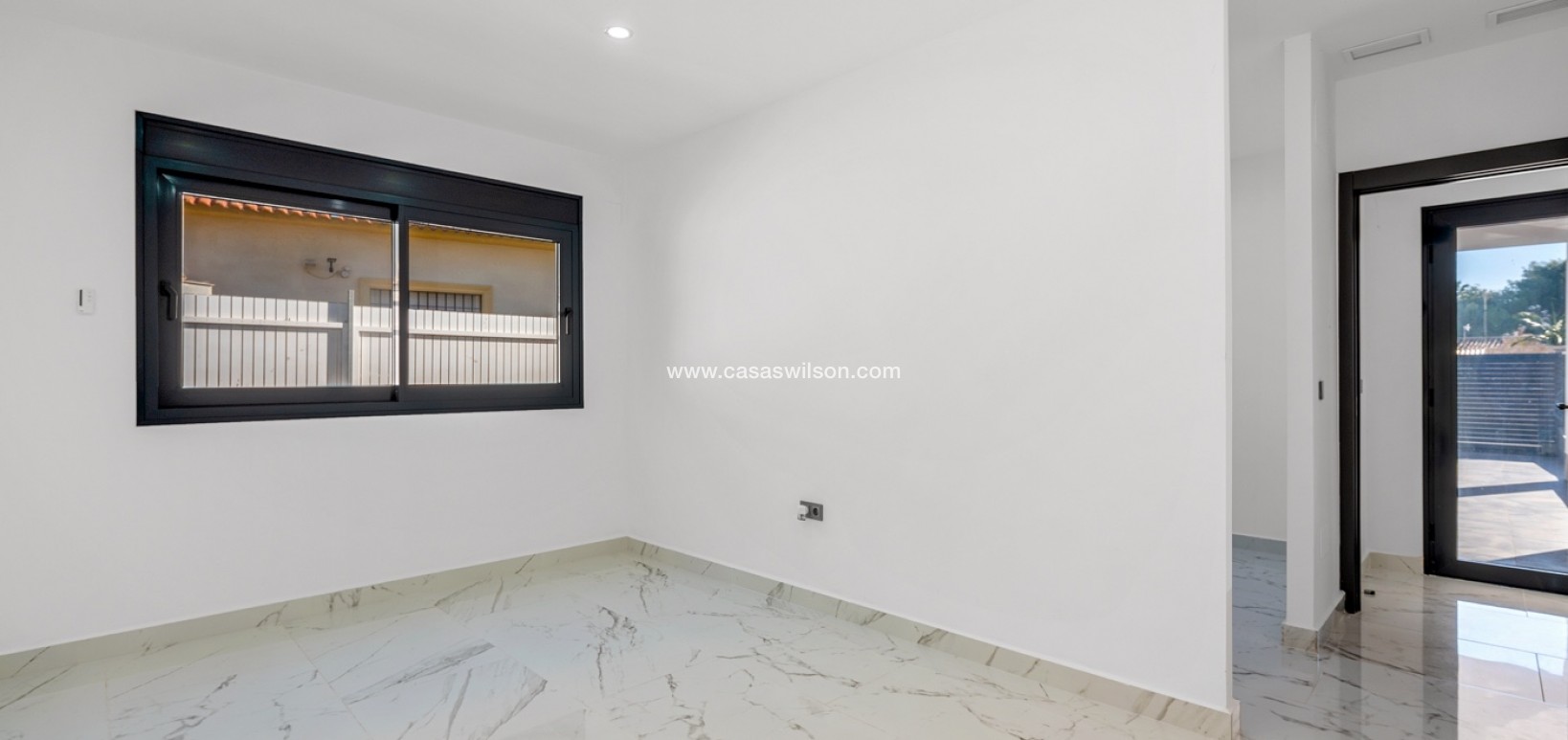 Sale - Villa - Campoamor