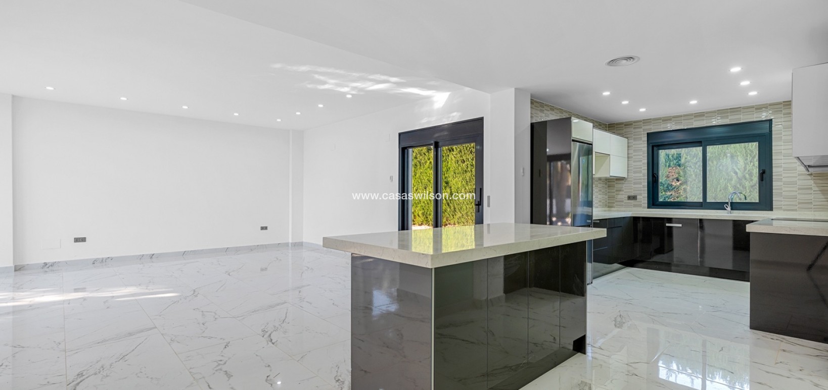 Sale - Villa - Campoamor