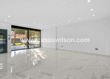 Sale - Villa - Campoamor